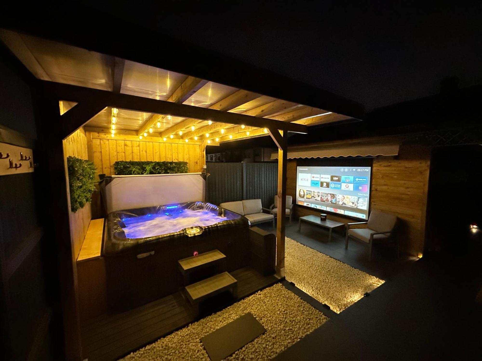 Wild & Free Hot Tub Retreat Appartement Dartford Buitenkant foto